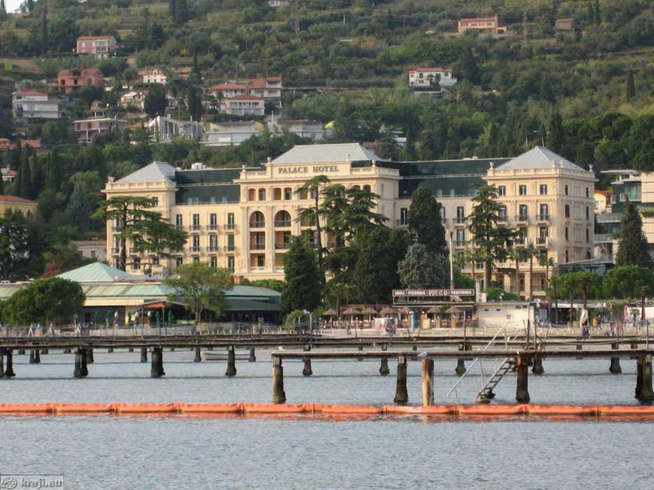 Hotel Floating Sea House Portorose Exterior foto
